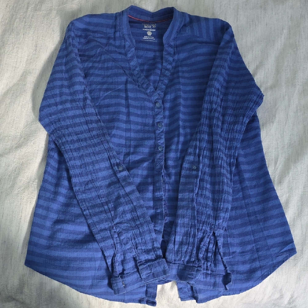 Mountain Hardwear Blue Striped Button-Down Shirt